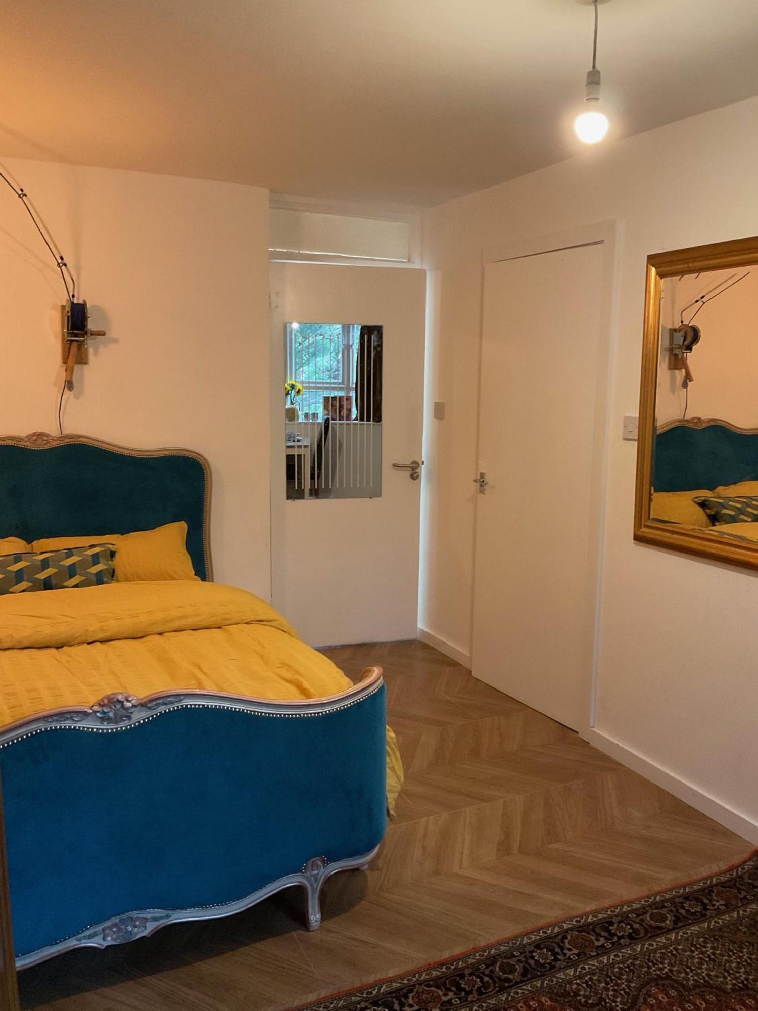 Studio6 Charming With Modern Amenities In Apartament Londra